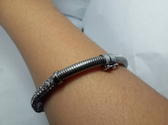 ข้อมือเงิน 925 โช๊คสปริง ข้อมือเงิน 925 โช๊คสปริง