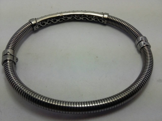 ข้อมือเงิน 925 โช๊คสปริง ข้อมือเงิน 925 โช๊คสปริง