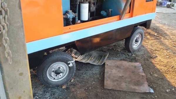 ปั๊มลมสกรู AIR MAN PDS 390 เครื่อง IZUSU ปั๊มลมสกรู AIR MAN PDS 390 เครื่อง IZUSU