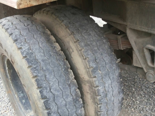 10ล้อดั้ม HINO MEGA 320ปี48 ลูก3คานแท้ หัวสีเดิม