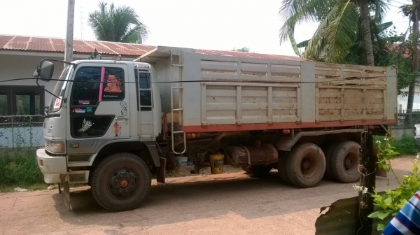 ขาย 10 ล้อดั้ม HINO FM3H เครื่องเดิม HO7D 195 แรงม้า เกียร์เดิม สโลว์เดิม ช่วงล่างแน่น ทะเบียนเต็มพร้อมโอน ราคาต่อรองได้ครับ ขาย 10 ล้อดั้ม HINO FM3H เครื่องเดิม HO7D 195 แรงม้า เกียร์เดิม สโลว์เดิม ช่วงล่างแน่น ทะเบียนเต็มพร้อมโอน ราคาต่อรองได้ครับ