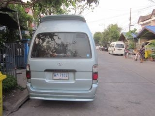 รถตู้หลังคาสูง พร้อมใช้