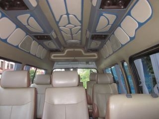 รถตู้หลังคาสูง พร้อมใช้