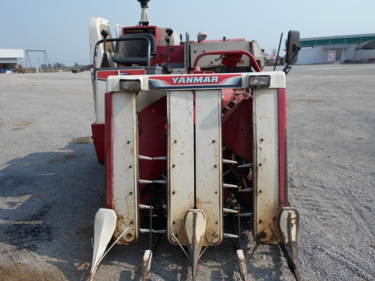 รถเกี่ยวข้าว YANMAR AW448T รถเกี่ยวข้าว YANMAR AW448T
