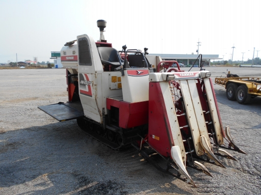 รถเกี่ยวข้าว YANMAR AW448T