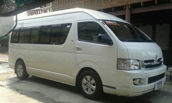 รถตู้ TOYOTA