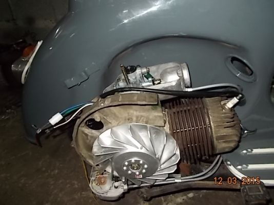 เอเซียเวสป้า---->>จัดส่งรถvespa 64สีเทาดำคุณเปี๊ยก ระยองถึงบ้าน เรียบร้อย 14/03/2558