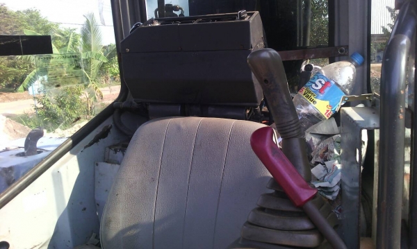 ขายแมคโคร Hitachi 75uu