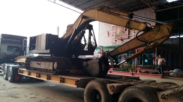 Komatsu PC120-2 ไปสระบุรีแล้วครับ