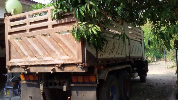 ขายรถสิบล้อดัมพ์ ISUZU นางฟ้า เครื่อง 195 แรง 2 เพลา กระบะดัมพ์สามมิตร ทะเบียนพร้อม ขายรถสิบล้อดัมพ์ ISUZU นางฟ้า เครื่อง 195 แรง 2 เพลา กระบะดัมพ์สามมิตร ทะเบียนพร้อม