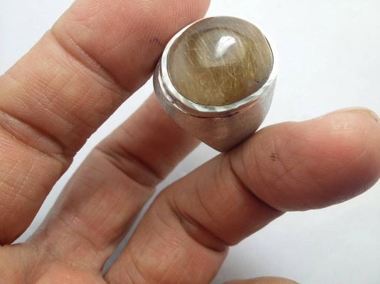 แหวนชายเงิน 925 พลอยไหมทอง