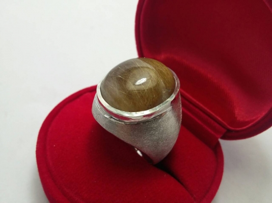 แหวนชายเงิน 925 พลอยไหมทอง แหวนชายเงิน 925 พลอยไหมทอง