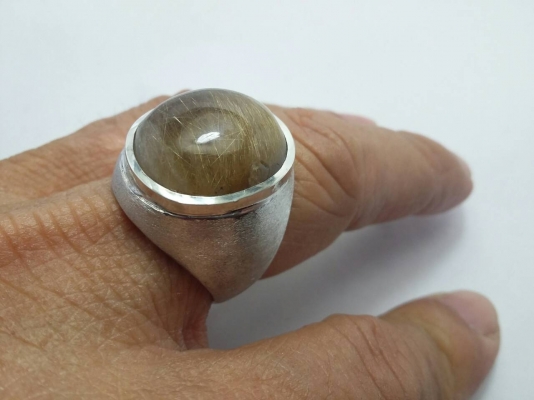 แหวนชายเงิน 925 พลอยไหมทอง แหวนชายเงิน 925 พลอยไหมทอง