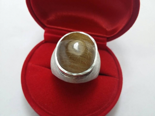 แหวนชายเงิน 925 พลอยไหมทอง แหวนชายเงิน 925 พลอยไหมทอง