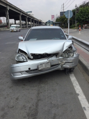 ขายเป็นอะไหล่ทั้งคัน Toyota Camry ปี 06 2.0E