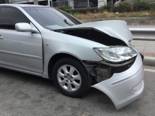 ขายเป็นอะไหล่ทั้งคัน Toyota Camry ปี 06 2.0E