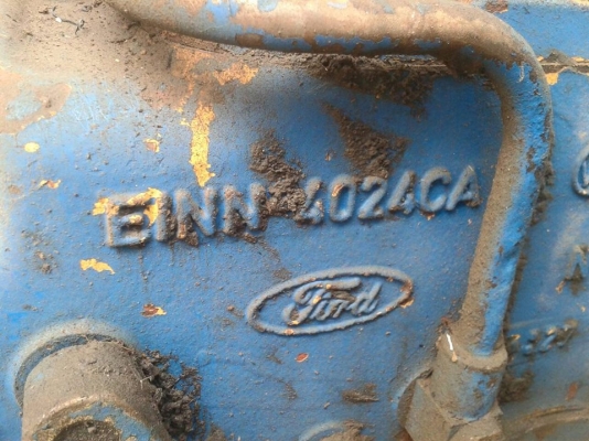 ขายรถไถFORD 6610เสื้อลาย ป้ายแดง สงวนพงษ์ เอกสารเล่มทะเบียน เครื่องดี ปั๊มแรง สภาพพร้อมลุยงาน ใบมีดพร้อมผานหลัง ยางดี