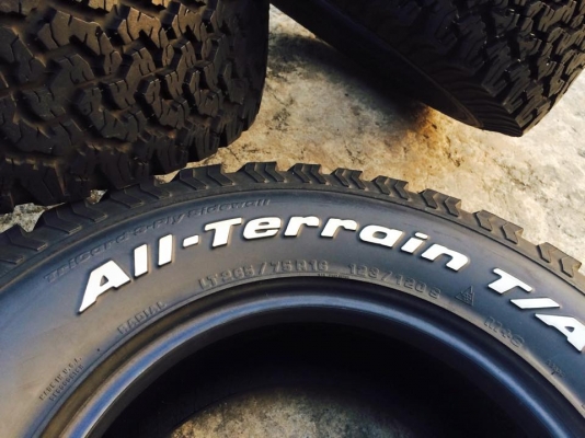 ขายยาง BF Goodrich All-terrain 265 75 r16 ปี13 หนวดติดตุ่ม