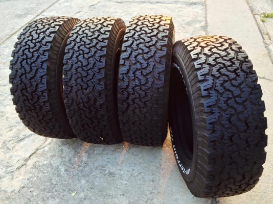 ขายยาง BF Goodrich All-terrain 265 75 r16 ปี13 หนวดติดตุ่ม