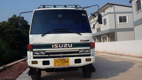 ขายรถบรรทุกสิบล้อ อีซุซุ 195 แท้ ยาว 7เมตร  คัสซีสวย  สภาพพร้อมใช้งาน
