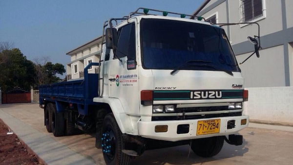 ขายรถบรรทุกสิบล้อ อีซุซุ 195 แท้ ยาว 7เมตร  คัสซีสวย  สภาพพร้อมใช้งาน