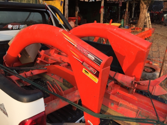 ชุดใบดันคานโค้ง สำหรับ L4708 ใหม่มากๆใช้งานไม่ถึง 60 ชั่วโมง  เหมือนได้ของใหม่แต่ราคามือสอง คุ้มชัวร์