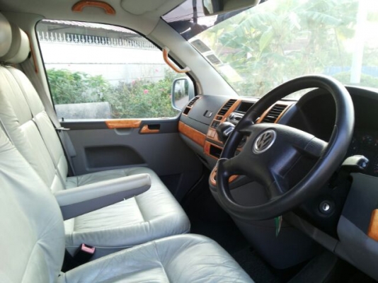 VW ตู้ CARAVELLE มือ1 รถเดิมๆ ใช้มา 6.7 หมื่นกิโล ปี 2006
