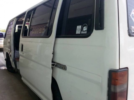 รถตู้เออแวน ***ผ่อนได้ครับ***