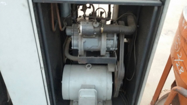 ขายปั้มลมสกรู ในราคา 25,000 บาท ต่อรองได้ สนใจติดต่อ 081-917-6906 (คุณปิ่น)