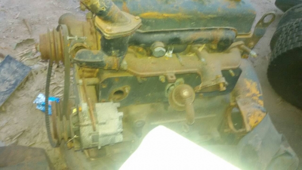 ขายเครื่องยนต์ ราคา 10,000 บาท สนใจต่อรองราคาได้ที่ 081-917-6906 (คุณปิ่น)