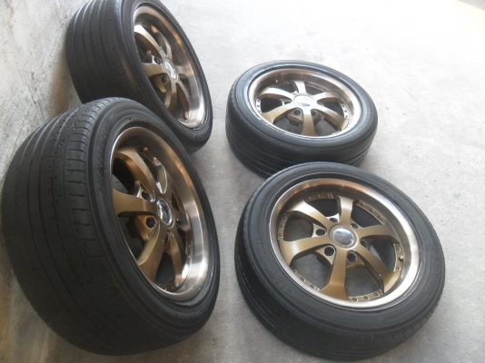 ล้อแม็ก 17นิ้ว 6รู พร้อมยาง สวยๆ 4 ล้อ ราคา 6500 บาท ล้อแม็ก 17นิ้ว 6รู พร้อมยาง สวยๆ 4 ล้อ ราคา 6500 บาท