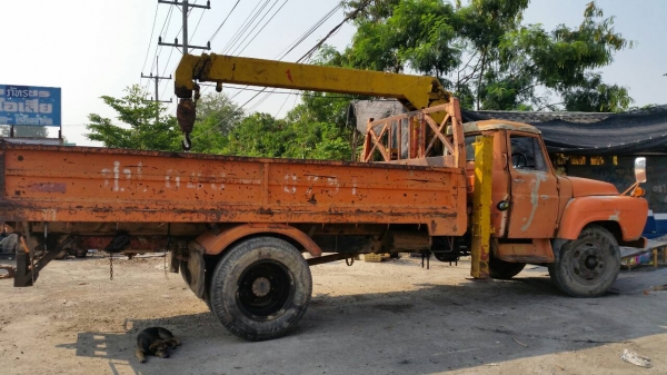 รถหัวยาว เดิมๆๆ ติดเครน ยูนิค 3.5 ตัน ท้องวี หกเหลี่ยม เครื่องดีคันชีสวย พร้อมใช้งาน เอกสารพร้อมโอน
