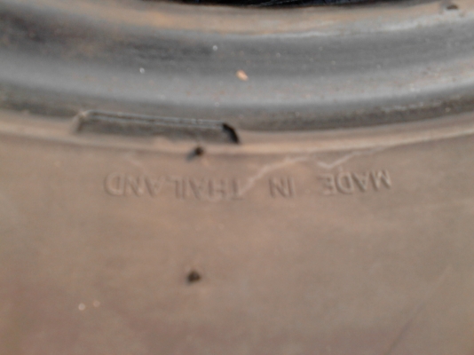 215/75R16 MAXXIS TRUCMAXX UE-168N ชุด 4 เส้น ปี 2012 TEL.081-427-3941