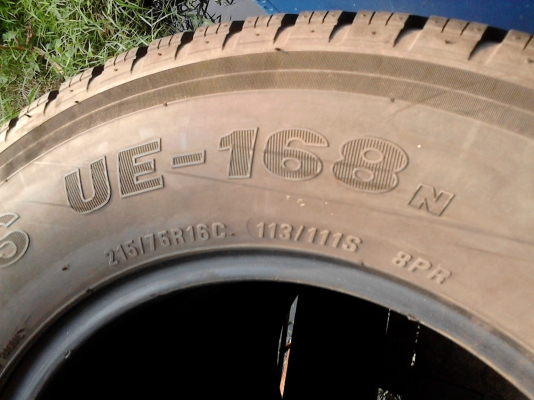 215/75R16 MAXXIS TRUCMAXX UE-168N ชุด 4 เส้น ปี 2012 TEL.081-427-3941