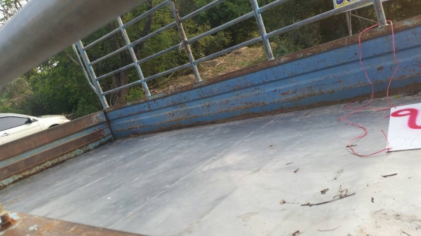 ขายรถ6ล้อNPRพาวเวอร์ คัชซีสวยไม่ผุ เกียร์สั้น เอกสารพร้อมโอน สนใจติดต่อ 080-6331098