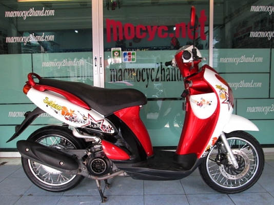 JALATO  สีแดงขาว รถเดือน เม.ย. ปี56 หัวฉีดประหยัดน้ำมัน แรงด้วย 125 cc ไมล์ 4 พันโล ยางใหม่หน้าหลัง แถม 2 รายการ  19900