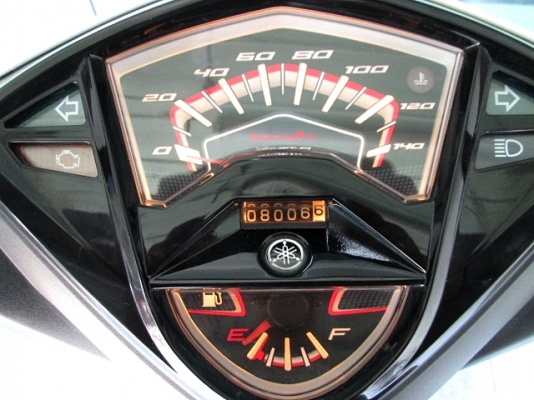 MIO 125 i MX ตัวท๊อป ล้อแมกซ์ สี ขาวแดง รถเดือน พฤศจิกายน ปี56 ไมล์ 8 พันโล  แถม 2 รายการ 27900