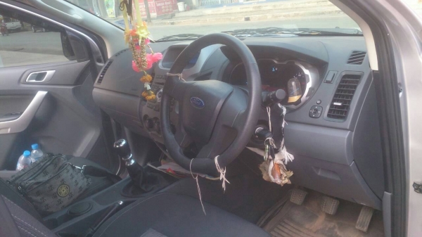 FORD RANGER 2.2 ปี56ธค งวดเหลือ560000 ไมล์12000โล งวดฝงะ8พัน FORD RANGER 2.2 ปี56ธค งวดเหลือ560000 ไมล์12000โล งวดฝงะ8พัน