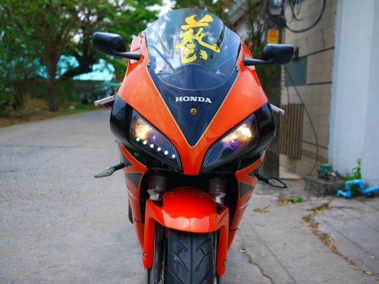 ขาย Cbr400 พร้อมทะเบียนแท้ แฟริ่ง Rc212 เครื่องดี ศูนย์ดี ระบบไฟสมบูรณ์ สีใหม่ พร้อมล้างคาร์บูเช็ควาว