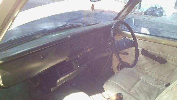 ขายมาสด้าแฟมมิเลียเครื่อง 1300 เบนซิน ขายมาสด้าแฟมมิเลียเครื่อง 1300 เบนซิน