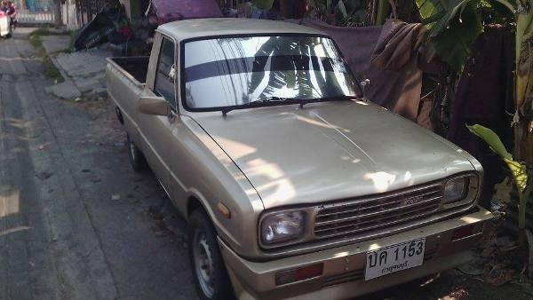 ขายมาสด้าแฟมมิเลียเครื่อง 1300 เบนซิน