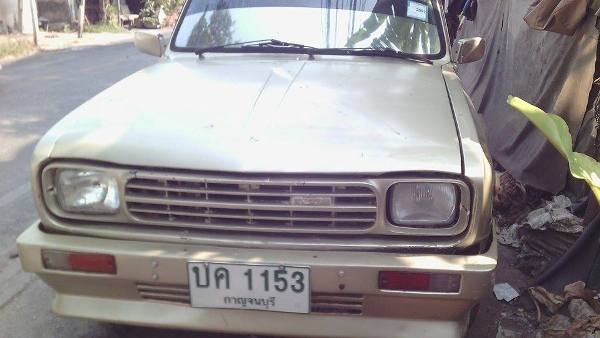 ขายมาสด้าแฟมมิเลียเครื่อง 1300 เบนซิน ขายมาสด้าแฟมมิเลียเครื่อง 1300 เบนซิน