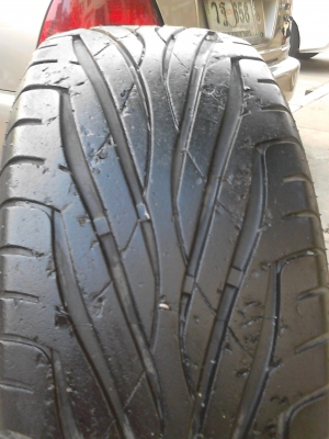 215/55R17 MAXXIS  ปี 2013  มี 1 เส้น TEL.081-427-3941