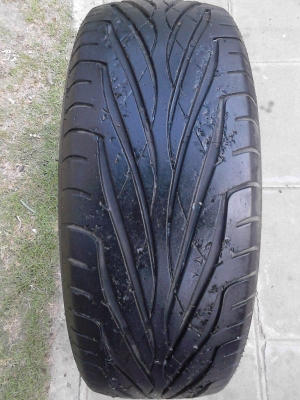 215/55R17 MAXXIS  ปี 2013  มี 1 เส้น TEL.081-427-3941