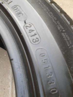 215/55R17 MAXXIS  ปี 2013  มี 1 เส้น TEL.081-427-3941