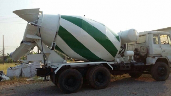 ขายรถบรรทุก 10 ล้อโม่ปูน HINO รถประกอบ เครื่อง EK100 260 แรงม้า โม่ BNK 7 คิว ราคา 750000