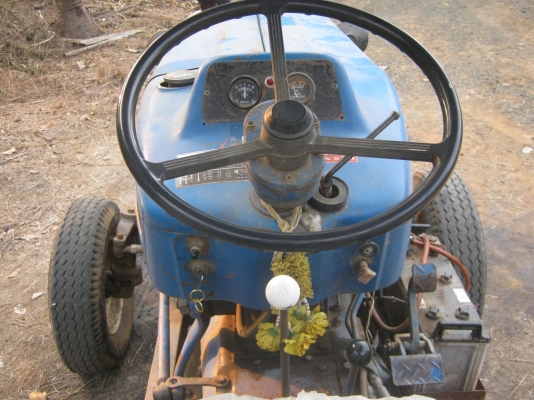 รถไถ FORD 6600 เสื้อลาย