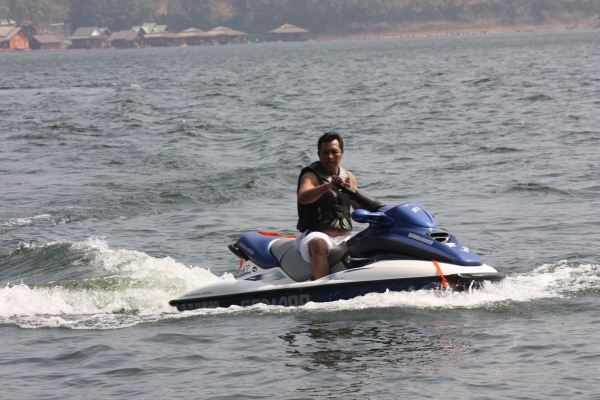 เจ็ทสกี สวย พร้อม