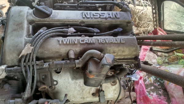 ขายเครื่อง sr 20 ฝาขาวขับหลัง ขายเครื่อง sr 20 ฝาขาวขับหลัง