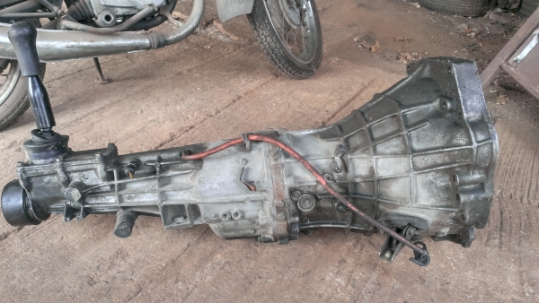 ขายเกียร์ธรรมดา sr 20 ฝาขาว ขับหลัง พร้อมซิ่ง